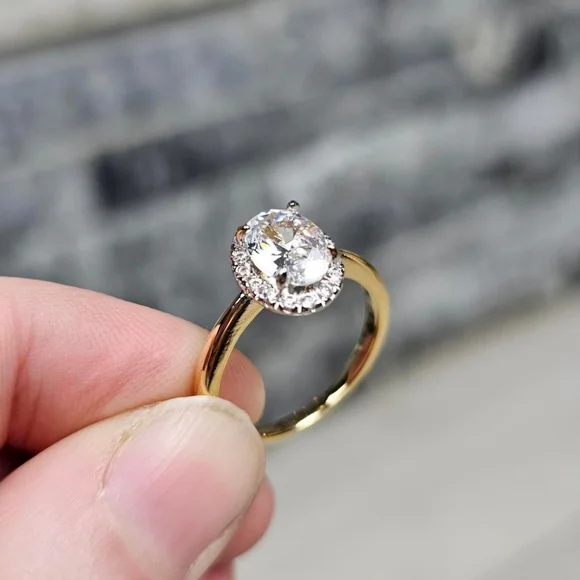 Classic Oval Halo Zirconia Glam Ring - Picture 6 of 8